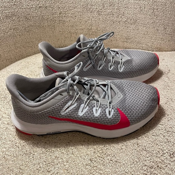 Nike Quest 2 Running Shoes - Picture 1 of 6